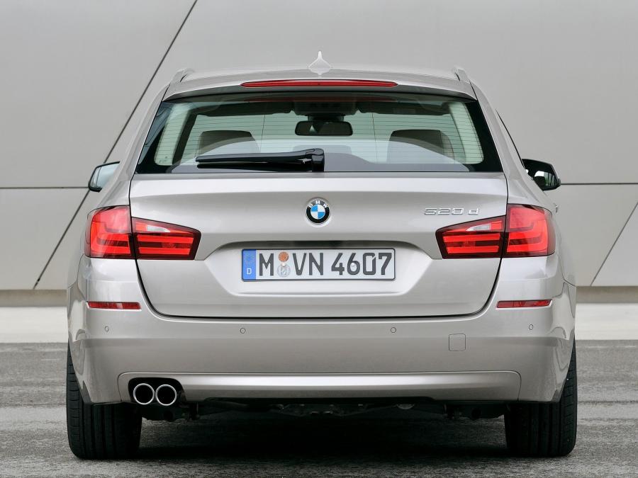  BMW 520d Touring 2010 года  (фото 3 из 16)